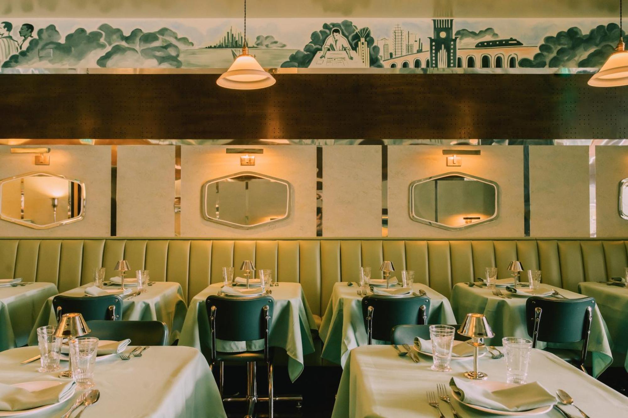 The Siren Hotel, An Ash 4*